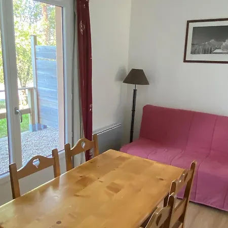 아파트 Deux Pieces Au Calme Avec Piscine A Super-besse - Fr-1-814-169