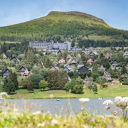 아파트 Deux Pieces Au Calme Avec Piscine A Super-besse - Fr-1-814-169